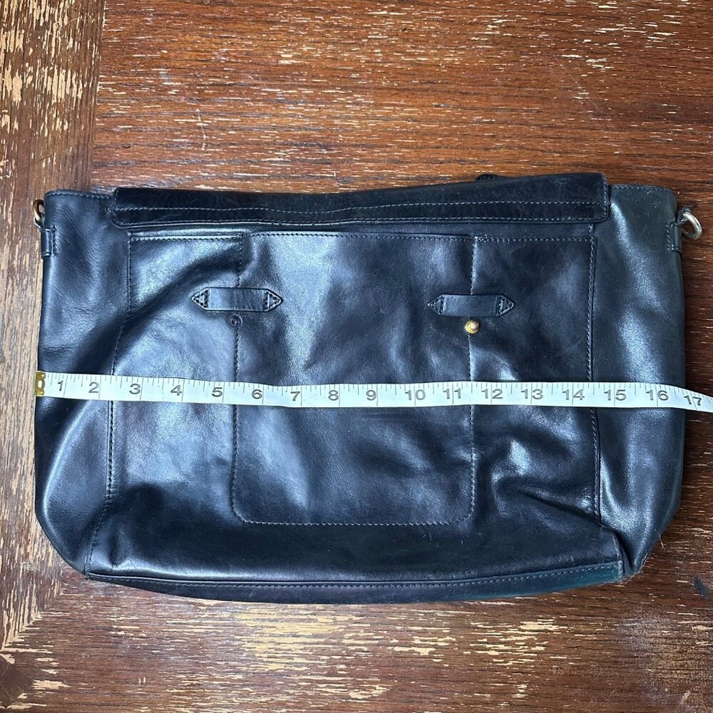 BeCa Black Leather Shoulder Purse With Magnetic Snap Closure & Purple Lining - Picture 2 of 15